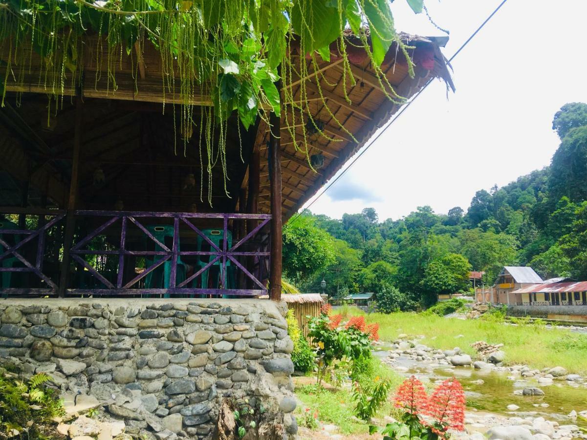 Sahnan Guest House Bukit Lawang Exterior foto